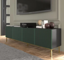 Szafka RTV Ravenna F 200cm 4D, frez MDF malowany z ramą, czarny mat / zieleń - nogi metalowe złote - w aranżacji