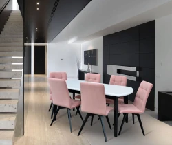 Nowoczesny zestaw mebli jadalnianych - Stół rozkładany S15 80x160/200 z 6 krzesłami K33 - Zestaw przedstawiony w nowoczesnej jadalni.